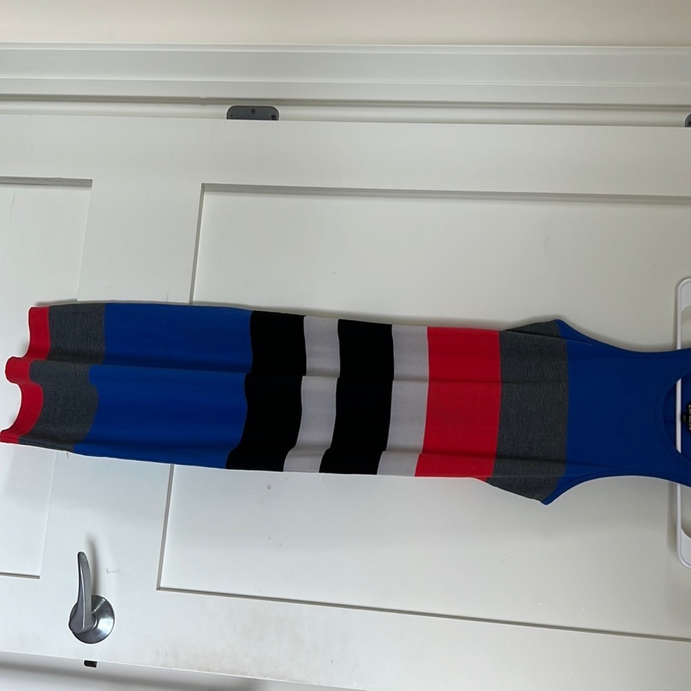 Express multi colored dress. Size: XS